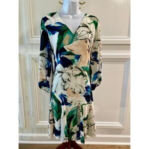 White House Black Market Cream Blouson Dress Size 10, Fully Lined